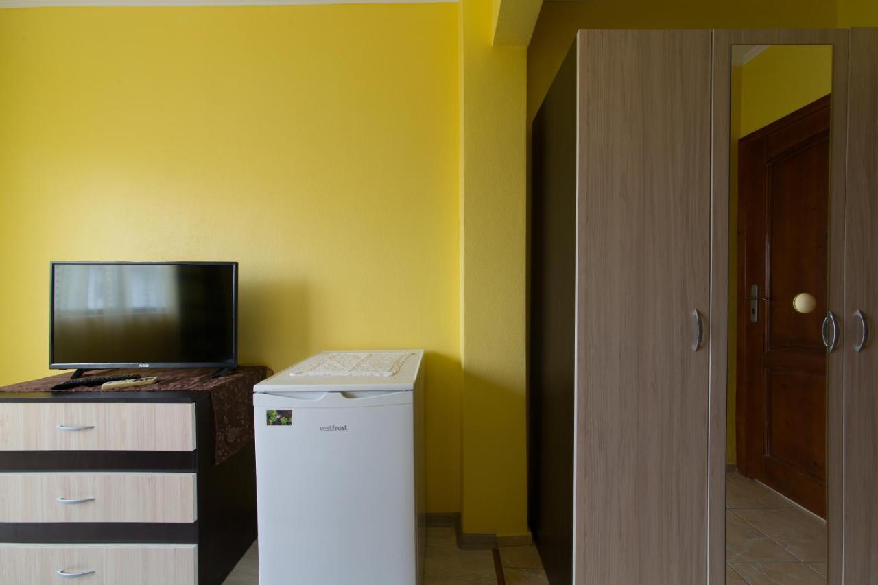 Guest House By The Captain Varna Exterior foto