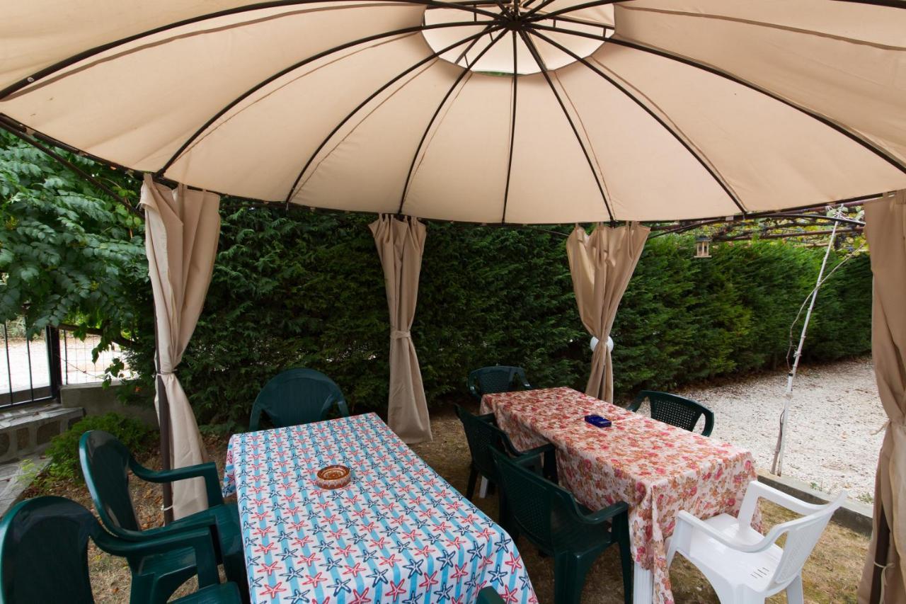 Guest House By The Captain Varna Exterior foto